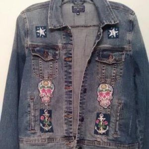 Custom Women's Jean Jacket (M)